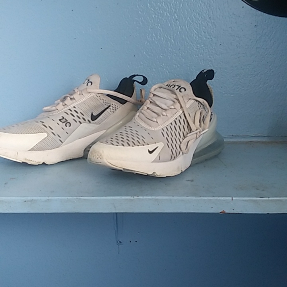Air 270